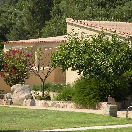 Guest house Les Jardins De Santa Giulia