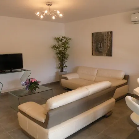 Guest house Les Jardins De Santa Giulia